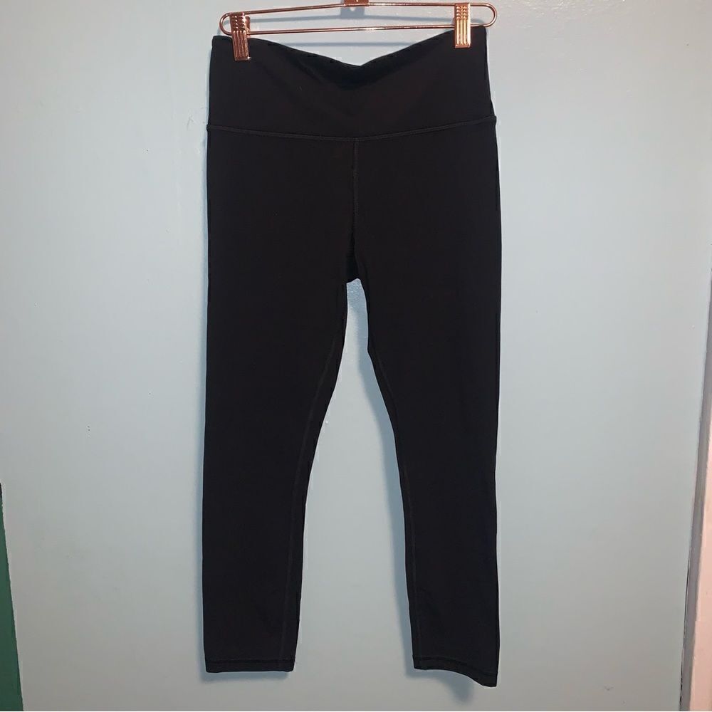 Athleta Elation Capri leggings Small